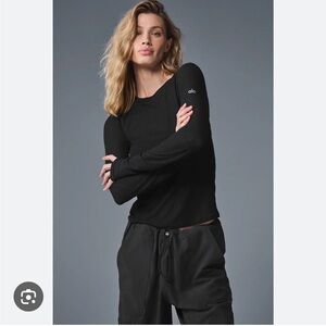 ALO Yoga Seacoast Black Long Sleeve Top Small